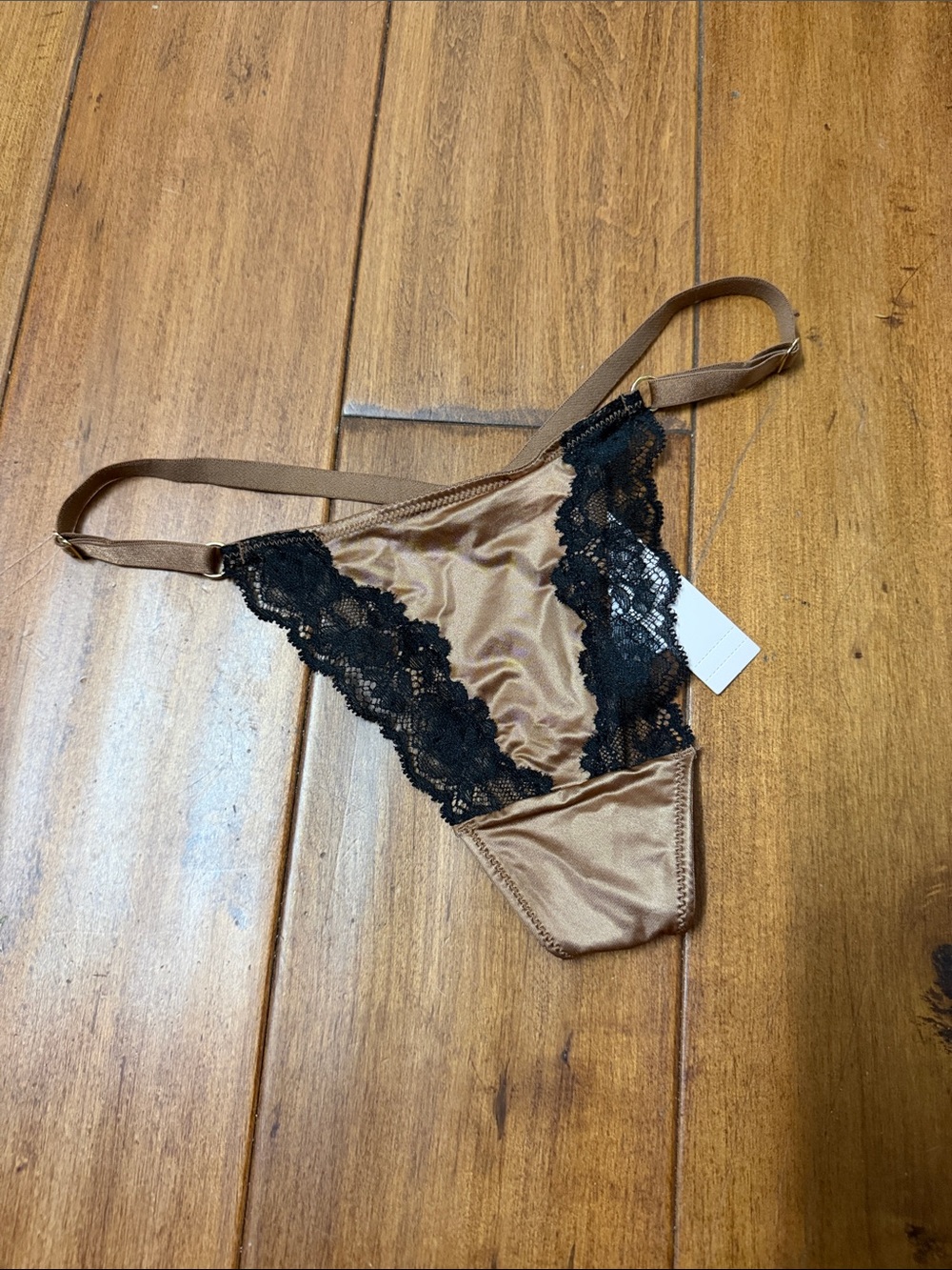 New! Victoria’s Secret Brown Caramel Black Lace V-String Small Adjustable Strap